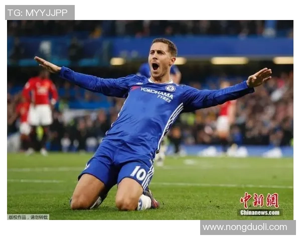 当今足坛仍在奋战的足球明星们的传奇故事与成就回顾